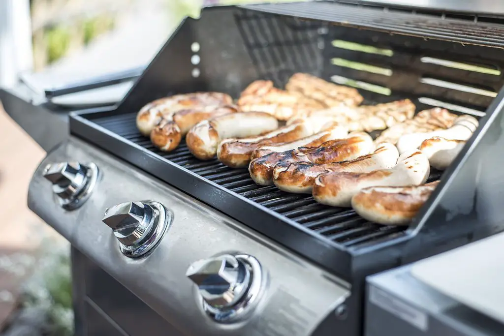 The Best 3 Burner Grills Of 2022 (Ultimate Buying Guide)
